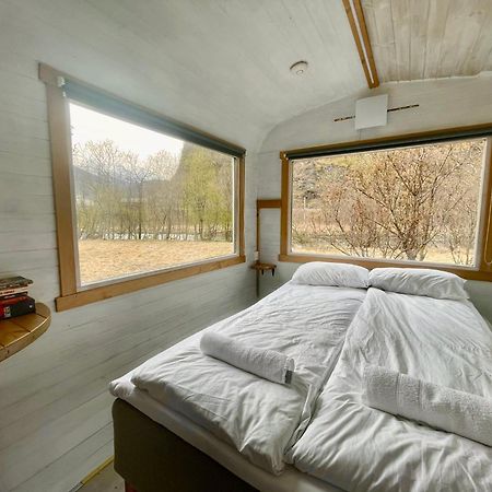 הוילה פלאם Tiny House With Terrace מראה חיצוני תמונה