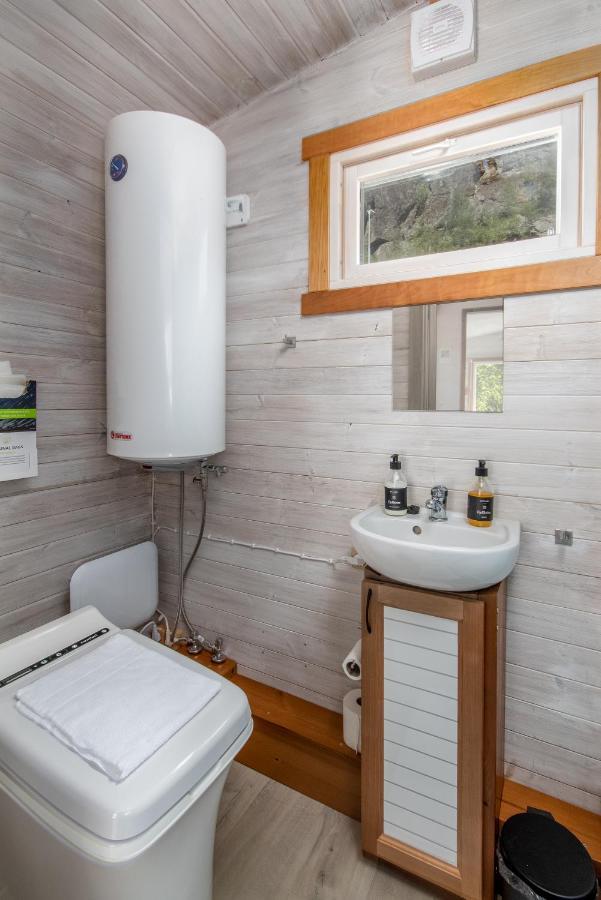 הוילה פלאם Tiny House With Terrace מראה חיצוני תמונה